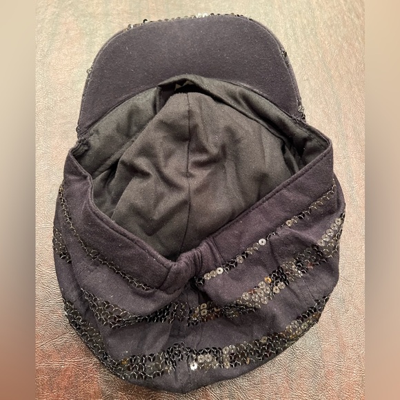Black fabric sequin hat / cap - Picture 6 of 7